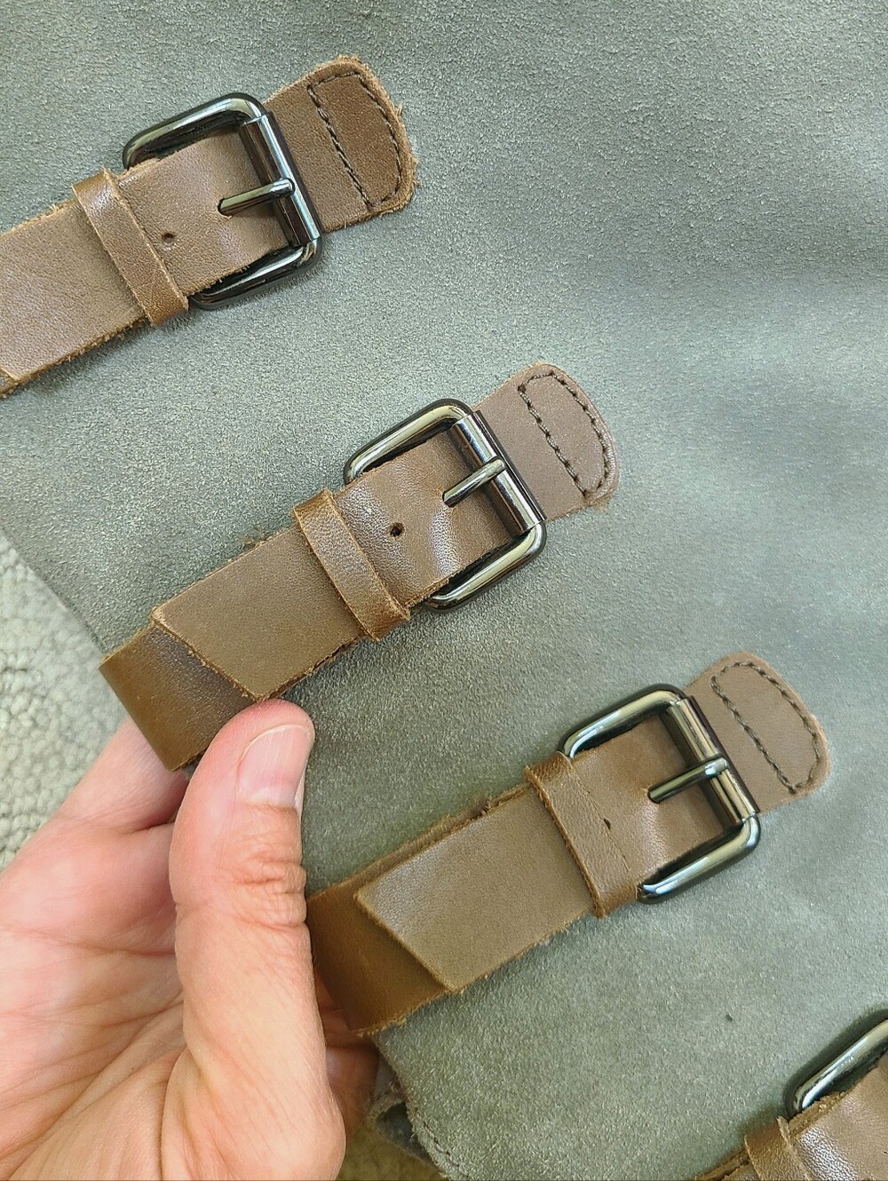 Genuine Suede/Leather Army Green Buckle Boots 7.5 - Picture 8 of 8